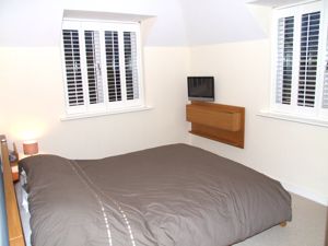 Photo 6- click for photo gallery